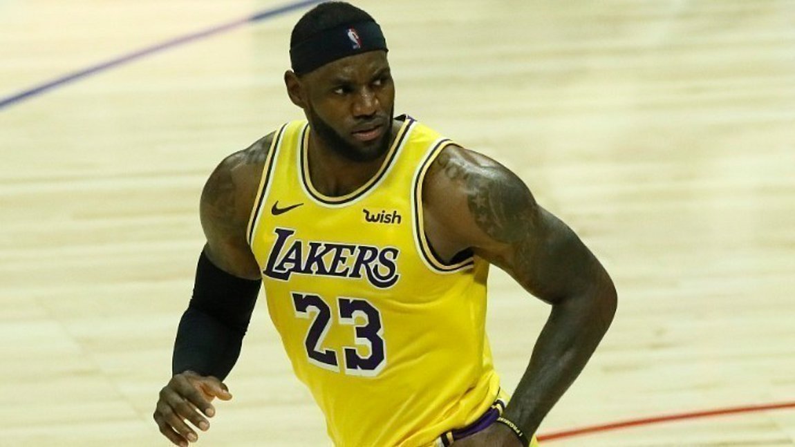 Οργή αθλητών στα μέσα κοινωνικής δικτύωσης για το θάνατό του Φλόιντ