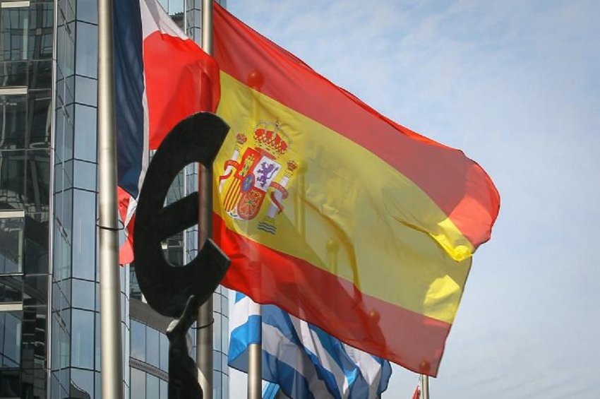 Καλή βάση για διαπραγματεύσεις χαρακτηρίζει η Μαδρίτη την πρόταση της ΕΕ για το Ταμείο Ανάκαμψης