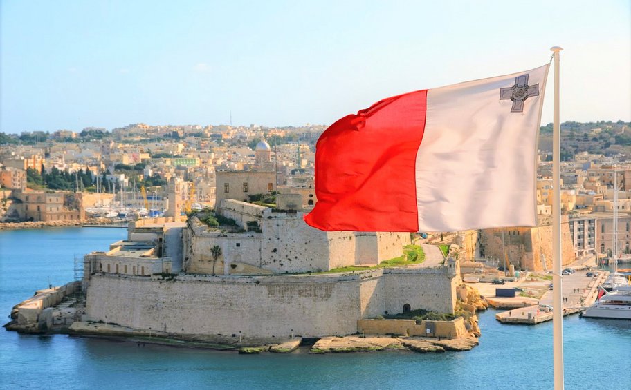 Μάλτα: Ο αντιπρόεδρος της κυβέρνησης και υποψήφιος για τη θέση του Επιτρόπου παραιτήθηκε εν μέσω σκανδάλου διαφθοράς