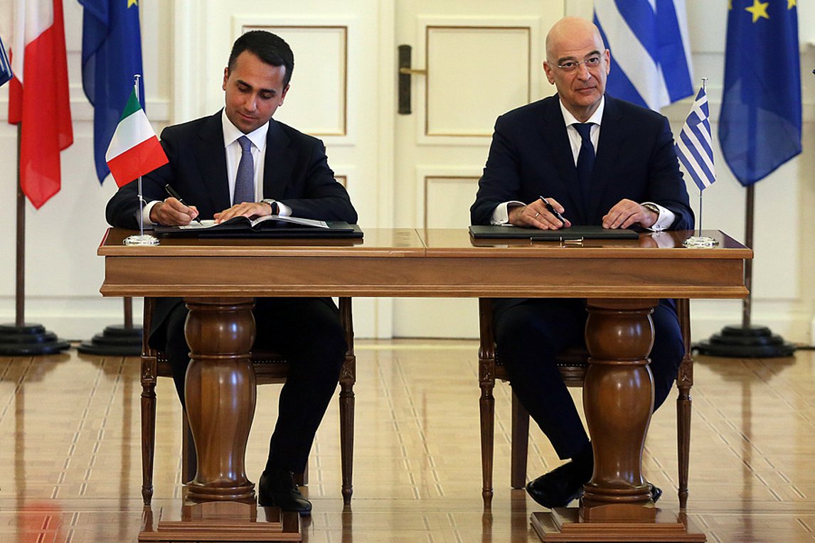 Συμφωνία Ελλάδας – Ιταλίας: Τα τέσσερα μηνύματα της πρώτης ΑΟΖ