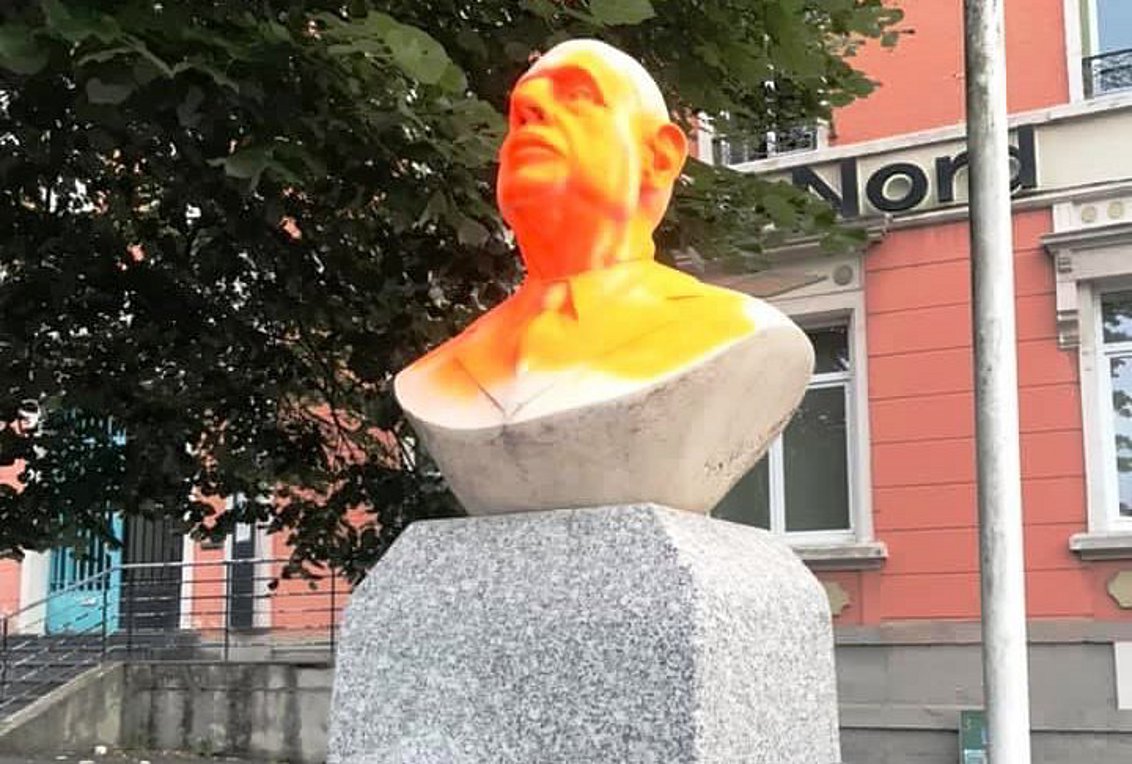 Γαλλία: Βανδάλισαν προτομή του στρατηγού ντε Γκωλ στην Οτμόν