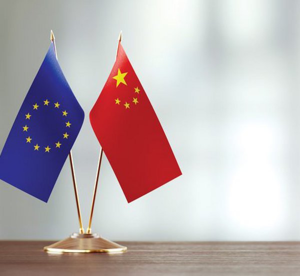 Παγκόσμιος Οργανισμός Εμπορίου: Η ΕΕ κλιμακώνει το μπρα-ντε-φερ με την Κίνα