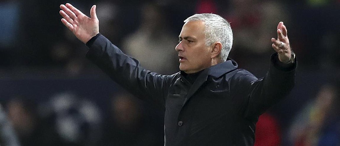 Πυρά Μουρίνιο κατά της διαιτησίας