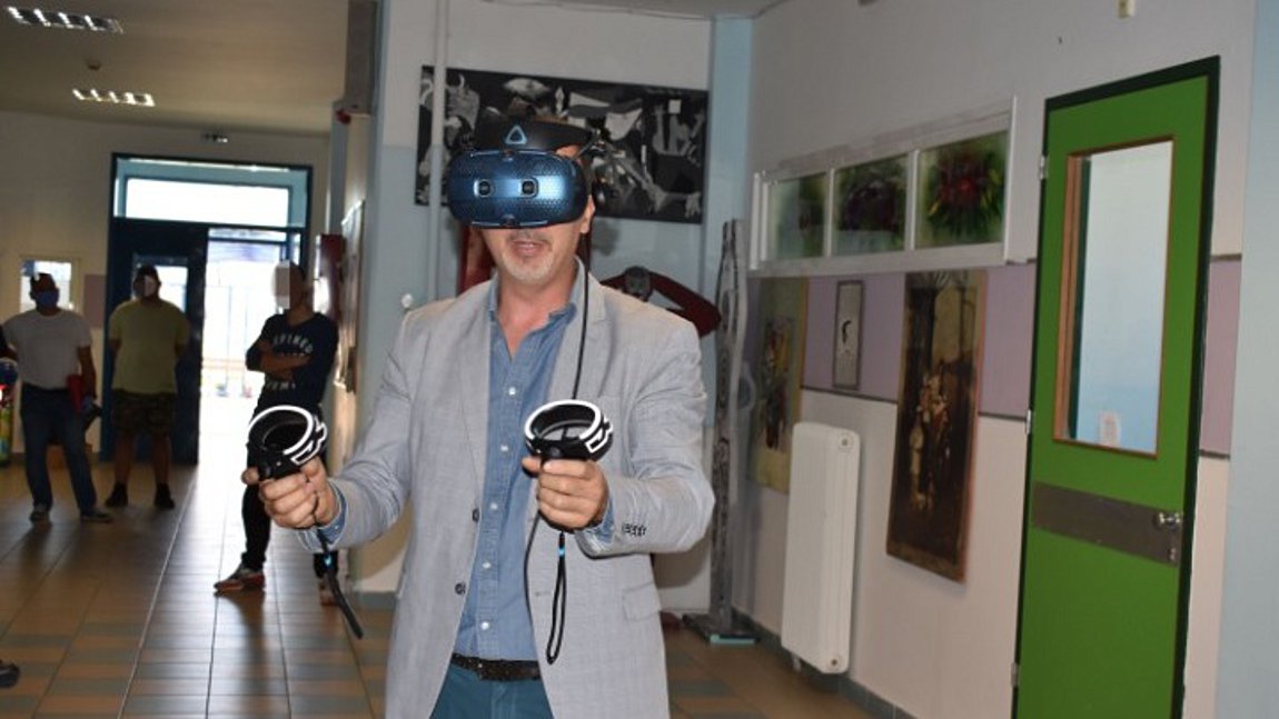 Κρατούμενοι των φυλακών Λάρισας μετατρέπουν την ζωή τους σε «ταινία»