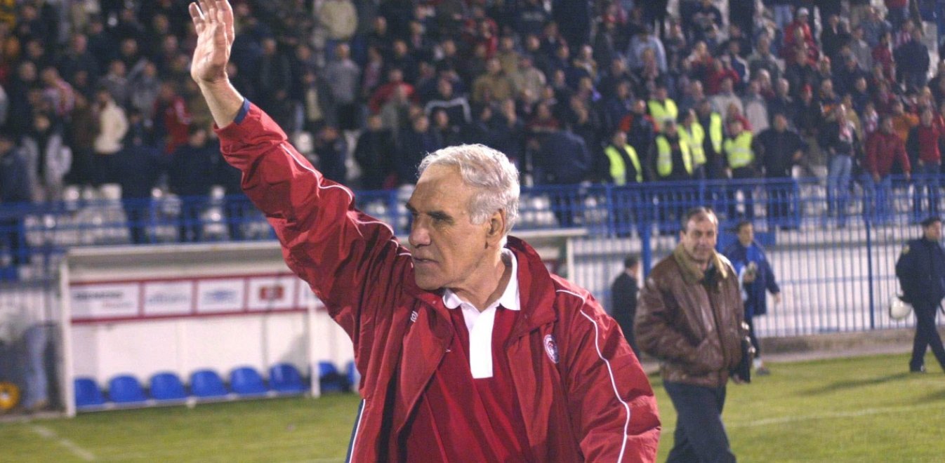 Εφυγε από τη ζωή ο Νίκος Αλέφαντος σε ηλικία 81 ετών - Θλίψη στο ελληνικό  ποδόσφαιρο | ενότητες, αθλητισμός | Real.gr