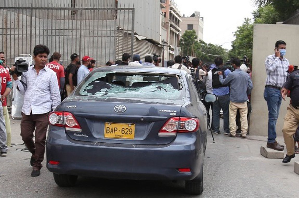 Πακιστάν: Ένοπλοι επιτέθηκαν στο Χρηματιστήριο του Καράτσι – Νεκροί 4 δράστες