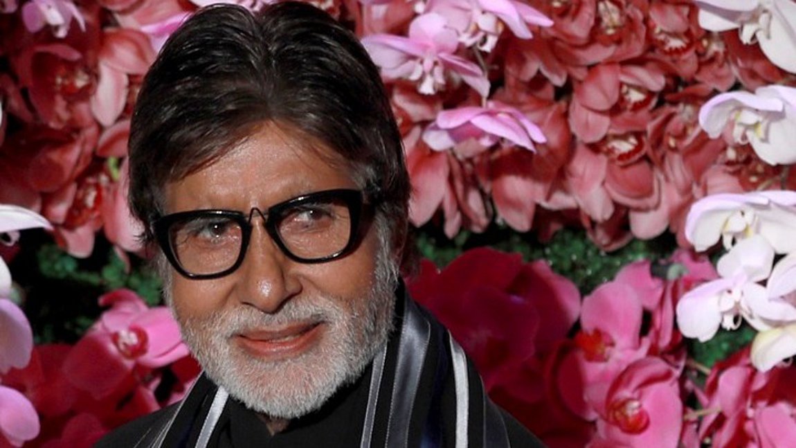 Θετικός στον κορωνοϊό ο σταρ του Μπόλιγουντ Αμιτάμπ Μπατσάν