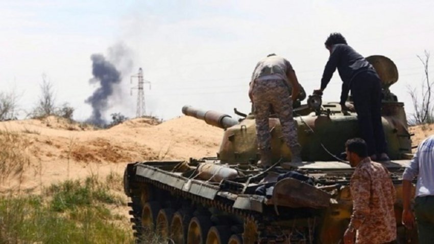 Η Λιβύη «φλέγεται»: Ο στρατός του Σάρατζ κινείται προς τη Σύρτη - «Πράσινο φως» από Αίγυπτο για στρατιωτική επέμβαση
