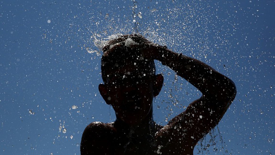 Καιρός: Ζέστη και μελτέμια σήμερα – Πού θα δείξει 36 βαθμούς ο υδράργυρος