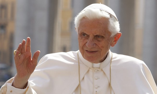 Βαριά άρρωστος ο πρώην Πάπας Βενέδικτος – «Είναι υπερβολικά αδύναμος»
