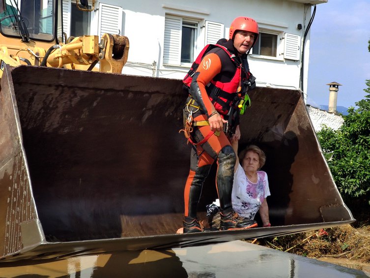 Τραγωδία στην Εύβοια: Πέντε οι νεκροί στις πλημμύρες, ανάμεσά τους βρέφος 8 μηνών - Ενας αγνοούμενος