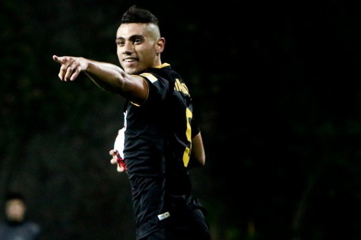 Στη Φένλο ο Γιακουμάκης