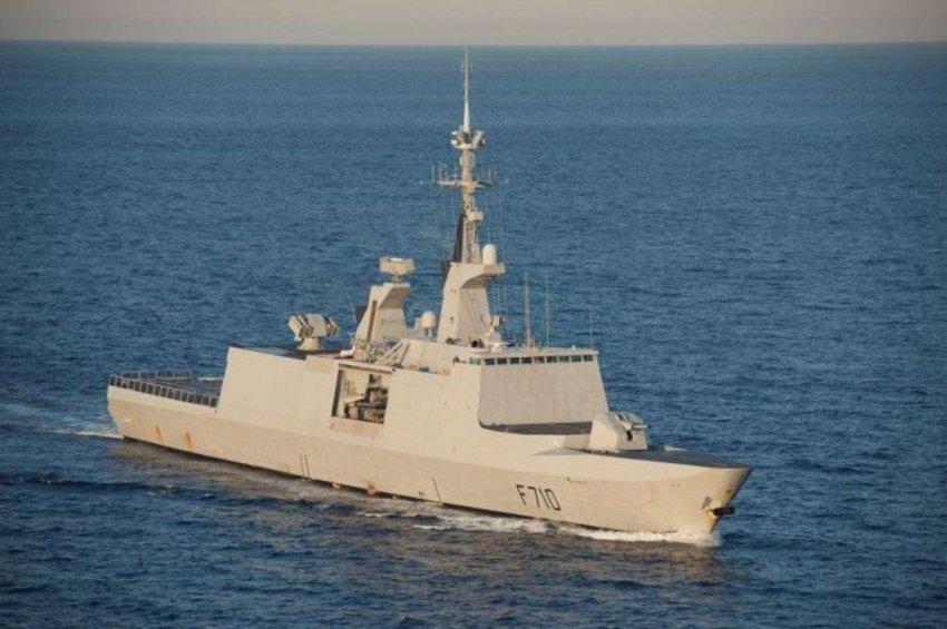 Γαλλική στρατιωτική παρουσία στη Μεσόγειο: Δύο πολεμικά πλοία και δύο Rafale ήρθαν τα ξημερώματα στην Κρήτη