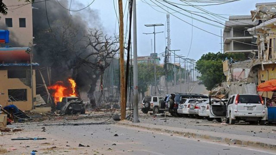 Σομαλία: 12 πράκτορες των υπηρεσιών ασφάλειας σκοτώθηκαν από έκρηξη βόμβας