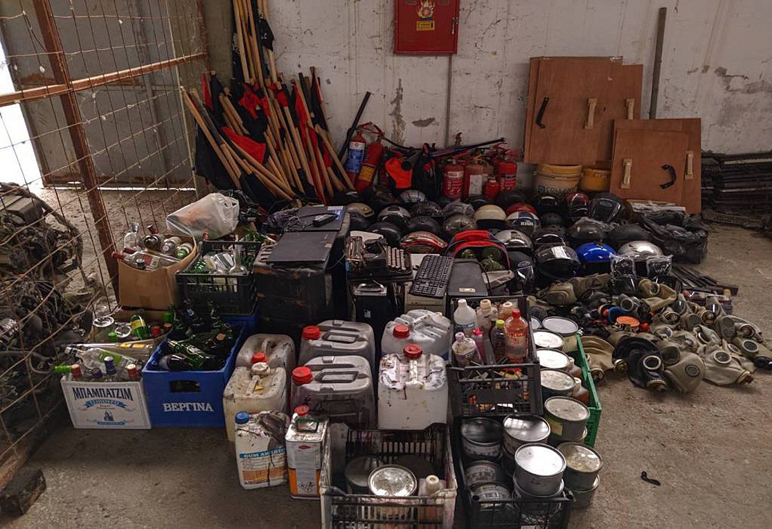 Ολόκληρο οπλοστάσιο στην κατάληψη που εκκενώθηκε στη Θεσσαλονίκη – ΦΩΤΟ