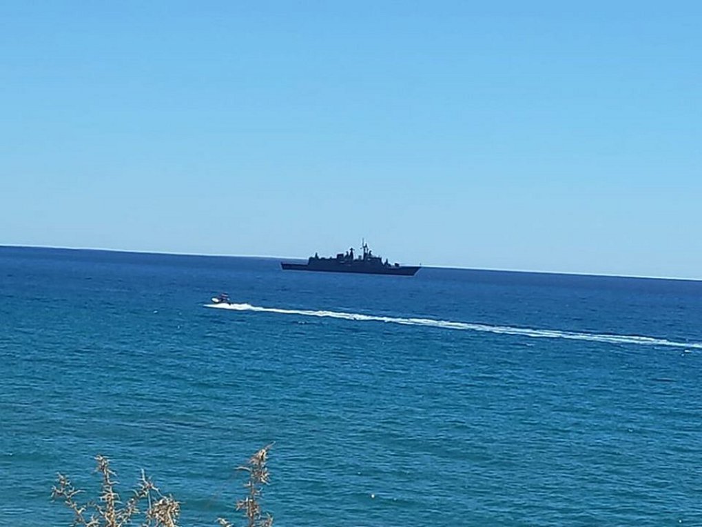 Οι Κρητικοί έκαναν delivery εν πλω στην φρεγάτα «Σπέτσαι»