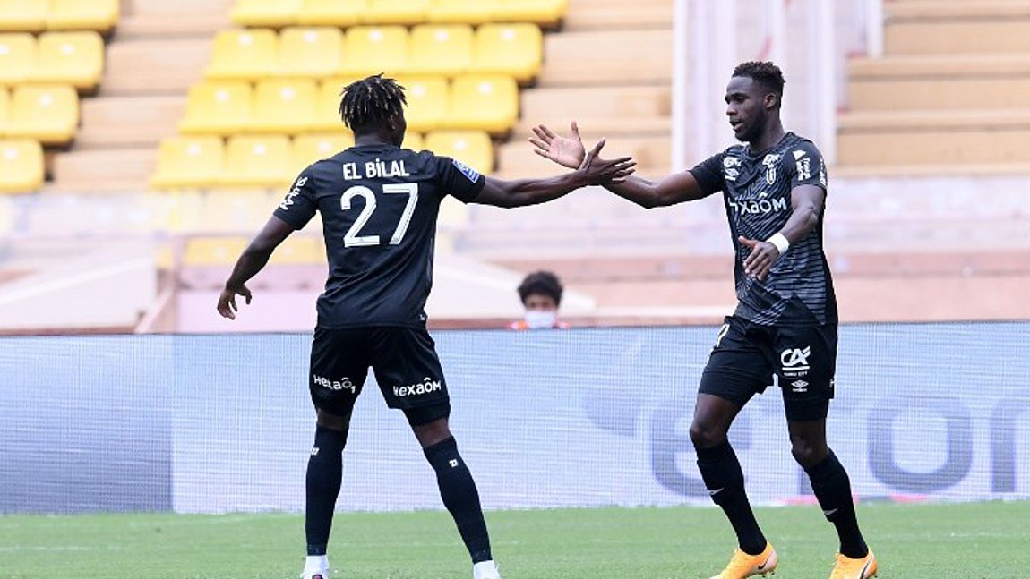 Νίκη με ανατροπή για τη Νις