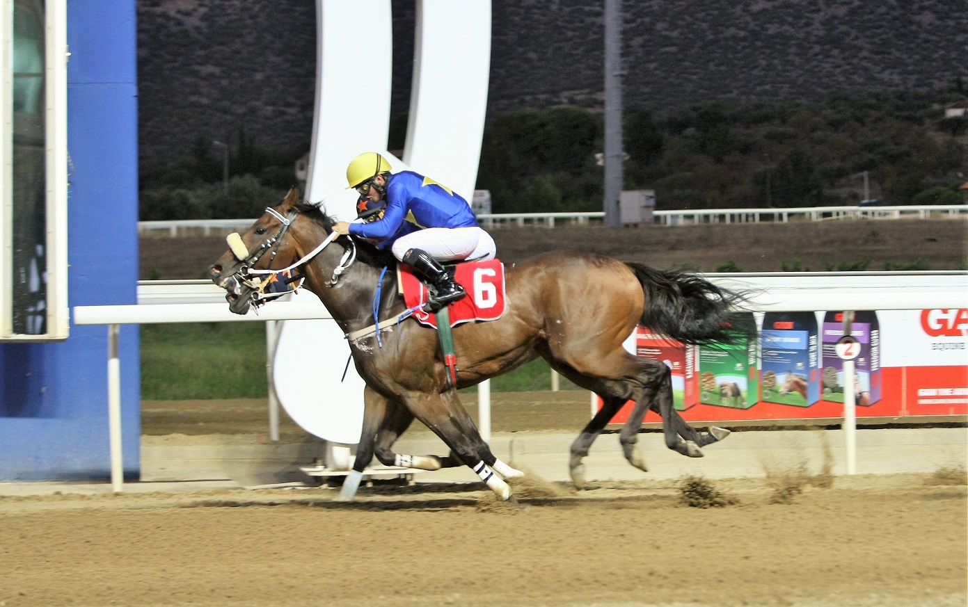 Κλειστές αφίξεις με διαφορά μόλις δύο εκατοστών του δευτερολέπτου Κλειστές αφίξεις με διαφορά μόλις δύο εκατοστών του δευτερολέπτου
