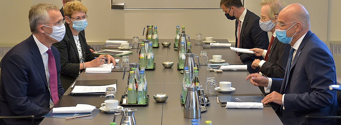 Τουρκική παραβατικότητα: Τι είπε ο Δένδιας στον γ.γ του ΝΑΤΟ