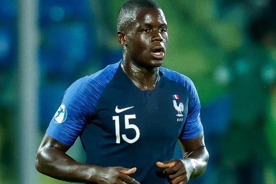 Τον νεαρό Γάλλο Μαλάνγκ Σαρ ανακοίνωσε η Τσέλσι