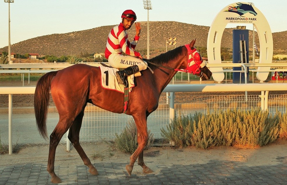 Τρείς νίκες για τον αναβάτη Μάριο Χριστοφή Τρείς νίκες για τον αναβάτη Μάριο Χριστοφή