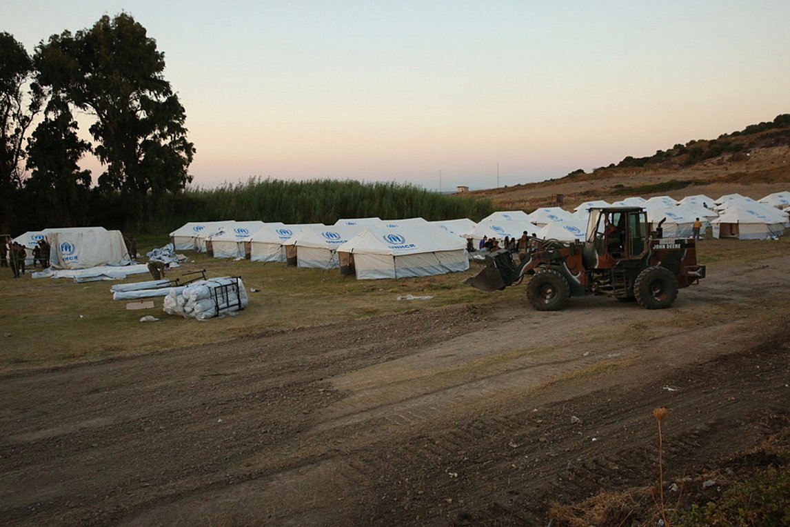 Λέσβος: Απόπειρα εμπρησμού της δομής που στήνεται στο Καρά Τεπέ