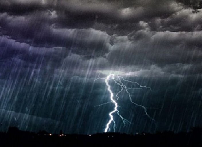 Έρχεται τις επόμενες ώρες η κακοκαιρία «Bοgdan»: Πού θα χτυπήσει με βροχές, καταιγίδες και χαλάζι 