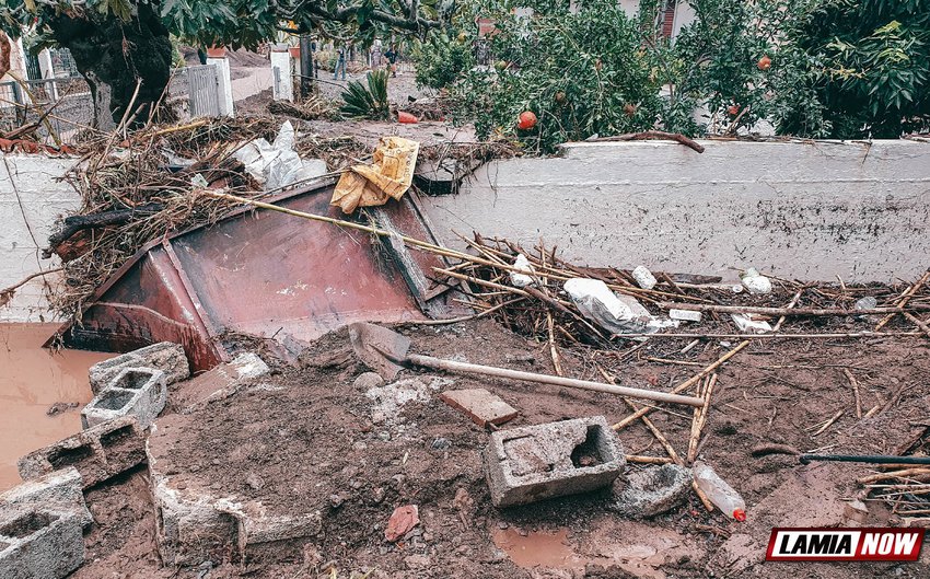 Λαμία: Εκτεταμένες καταστροφές από το πέρασμα του «Ιανού» - Φωτογραφίες
