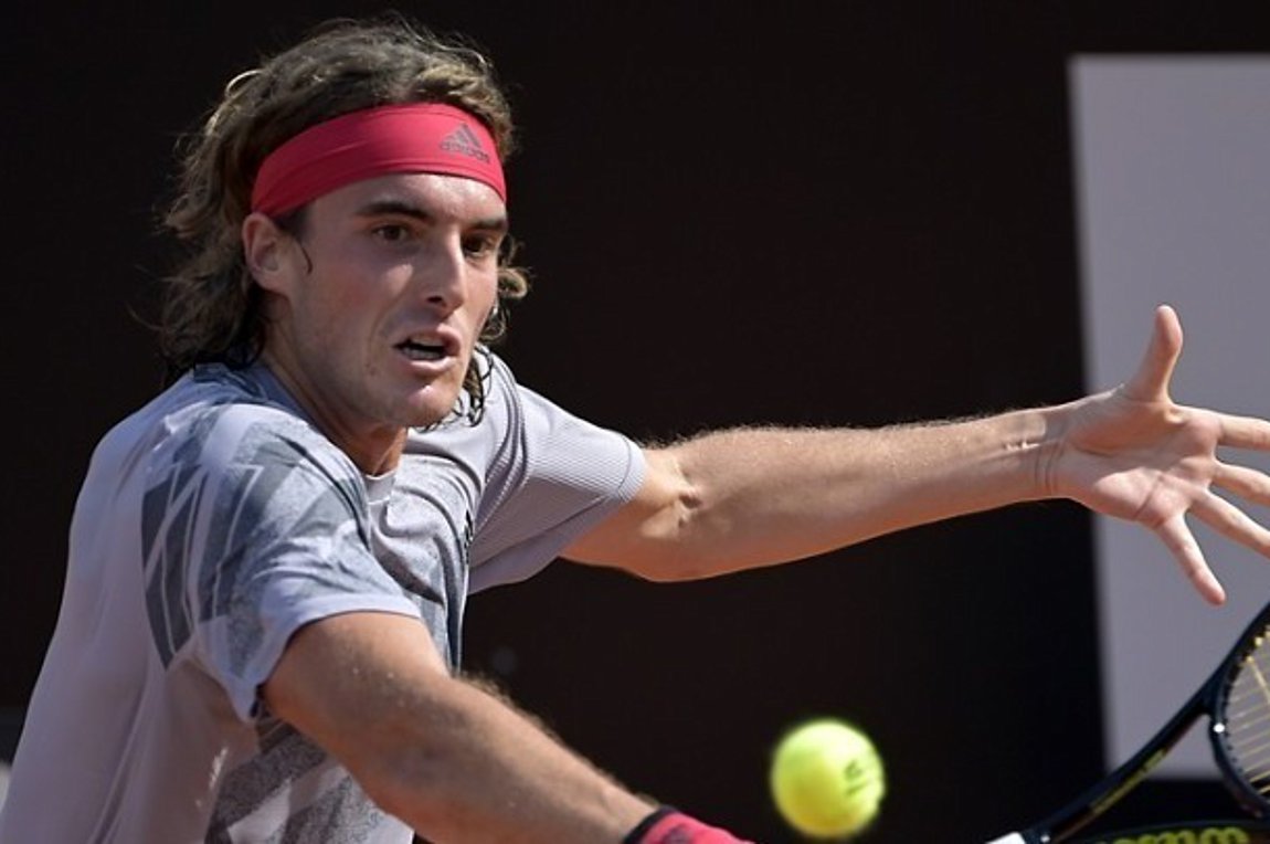 Στην 5η θέση ο Τσιτσιπάς