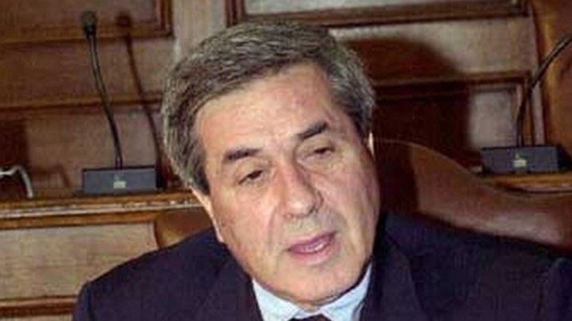 Πέθανε ο Πέτρος Κουναλάκης