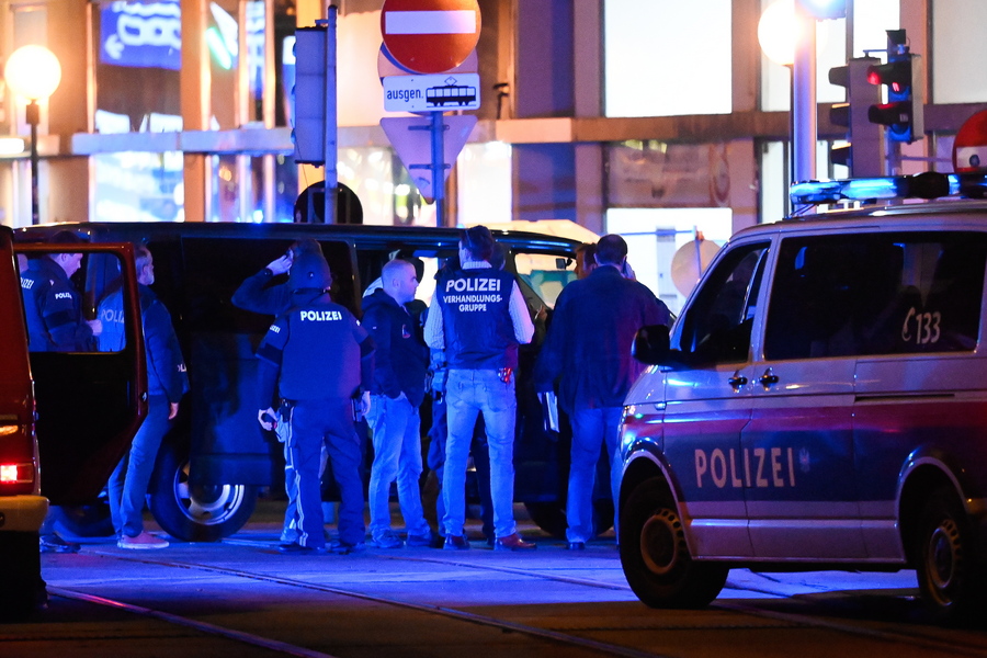 Ένοπλοι εξαπέλυσαν τρομοκρατική επίθεση στη Βιέννη - Πολλοί νεκροί και τραυματίες - ΒΙΝΤΕΟ
