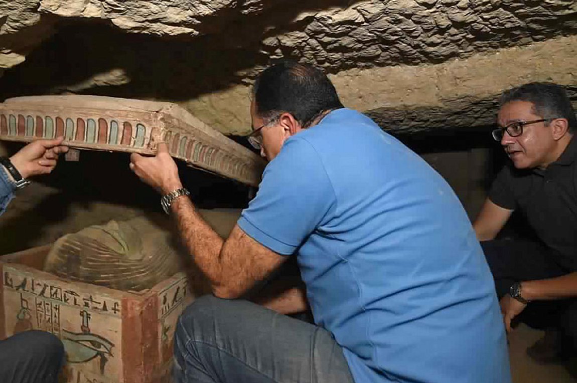 Αίγυπτος: 100 άθικτες σαρκοφάγοι ανακαλύφθηκαν στη Νεκρόπολη της Σακκάρα