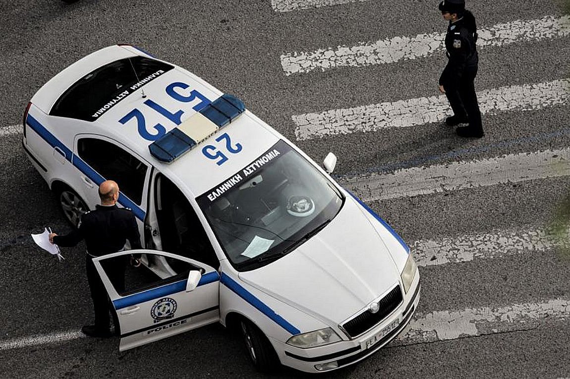 Τι λένε Μανιτάκης – Αλιβιζάτος για την απαγόρευση συναθροίσεων