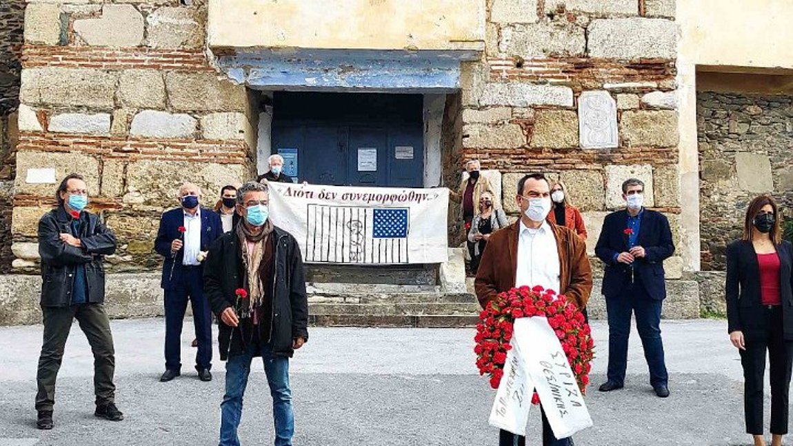 Θεσσαλονίκη: Τη μνήμη των θυμάτων της εξέγερσης του Πολυτεχνείου τίμησε ο ΣΥΡΙΖΑ