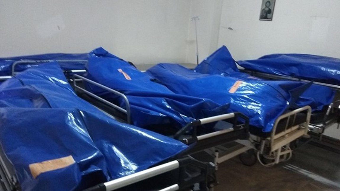 Εικόνες-σοκ στο Βόλο: Νεκροί σε σάκους εκτός ψυκτικών θαλάμων - Η απάντηση  του νοσοκομείου | ενότητες, κοινωνία | Real.gr