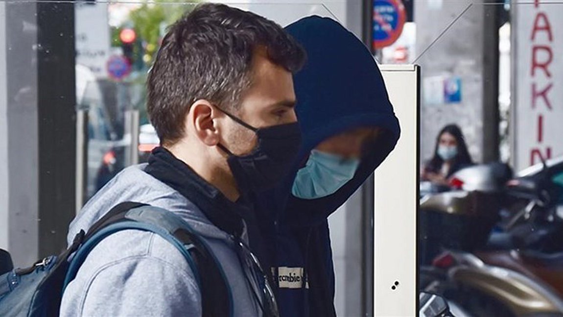 Έγκλημα στις Σπέτσες: Τι υποστήριξε ο 22χρονος στην απολογία του – Κρίθηκε προφυλακιστέος