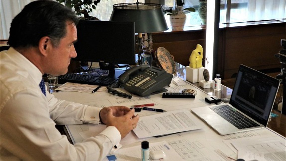 Γεωργιάδης: Τηλεδιασκέψεις με εκπροσώπους Γερμανίας και ΗΑΕ για επενδύσεις στην Ελλάδα