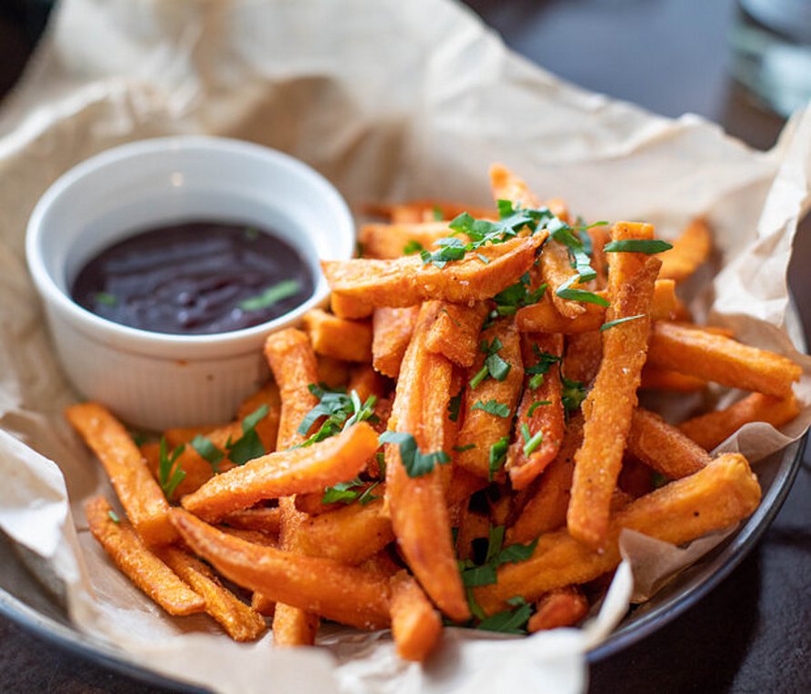 Όλοι οι λόγοι για να εντάξεις τη γλυκοπατάτα στη διατροφή σου