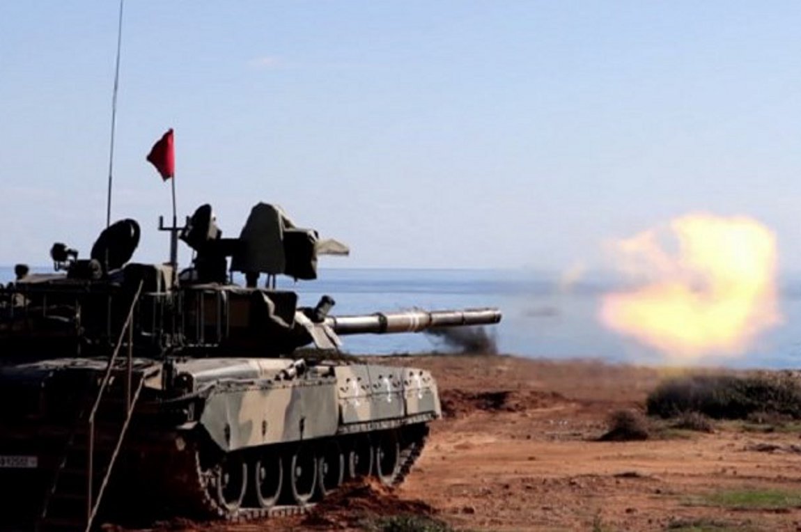 Εντυπωσιακές εικόνες: «Έσταξαν φωτιά» τα τανκς στην Κύπρο – ΒΙΝΤΕΟ