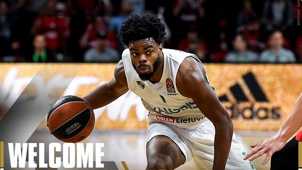 Ο Ουόλτον Τζούνιορ στη Βιλερμπάν