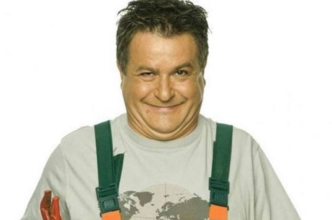 Συγκλονίζει ο Γιάννης Καπετάνιος: Κοιμόμουν για να ξεχνάω την πείνα μου