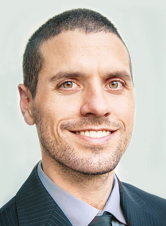 Μάικλ Τζόζεφ Μίνα: «Με το εμβόλιο θα κολλάμε, αλλά δεν θα κινδυνεύουμε»