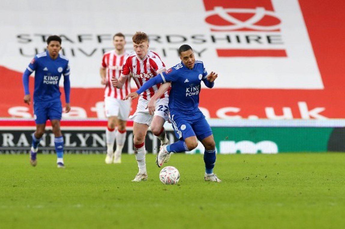 Εμφατική πρόκριση η Λέστερ – ΒΙΝΤΕΟ