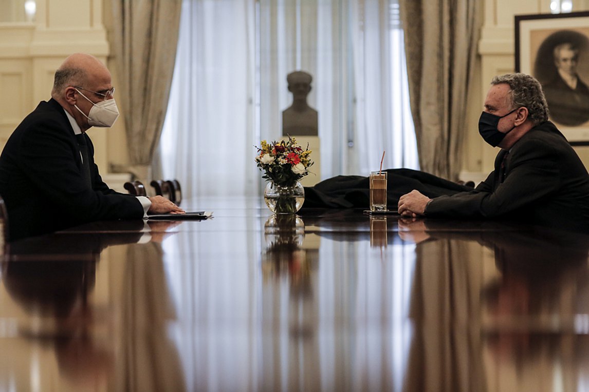 Κατρούγκαλος: Διερευνητικές για έντιμη συμφωνία, χωρίς κηδεμόνες και διευρυμένη ατζέντα