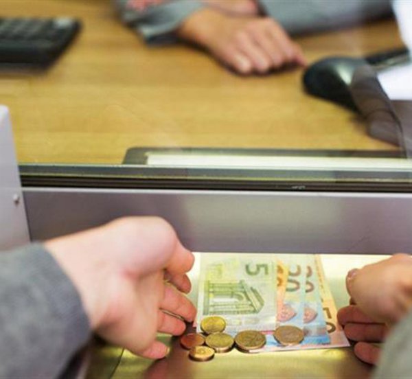 Συνάντηση Σταϊκούρα με τραπεζίτες: Τα τέσσερα νέα μέτρα για καταθέτες και δανειολήπτες - Τι εξετάζεται