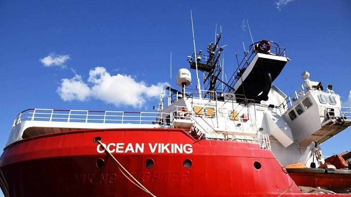 To Ocean Viking διέσωσε 374 μετανάστες σε 48 ώρες στη Μεσόγειο