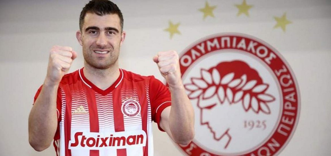 Τότε κάνει ντεμπούτο με τον Ολυμπιακό ο Παπασταθόπουλος