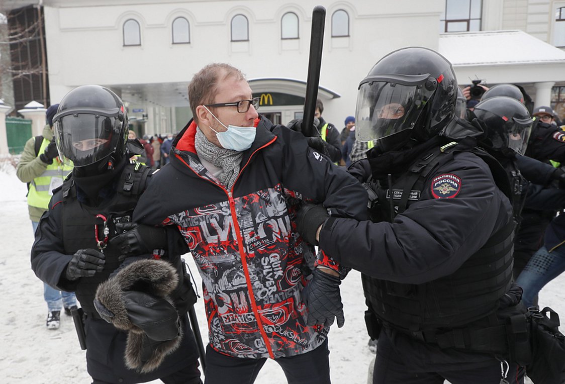 Ρωσία: Υπό κράτηση 100 διαδηλωτές υπέρ της απελευθέρωσης του Αλεξέι Ναβάλνι