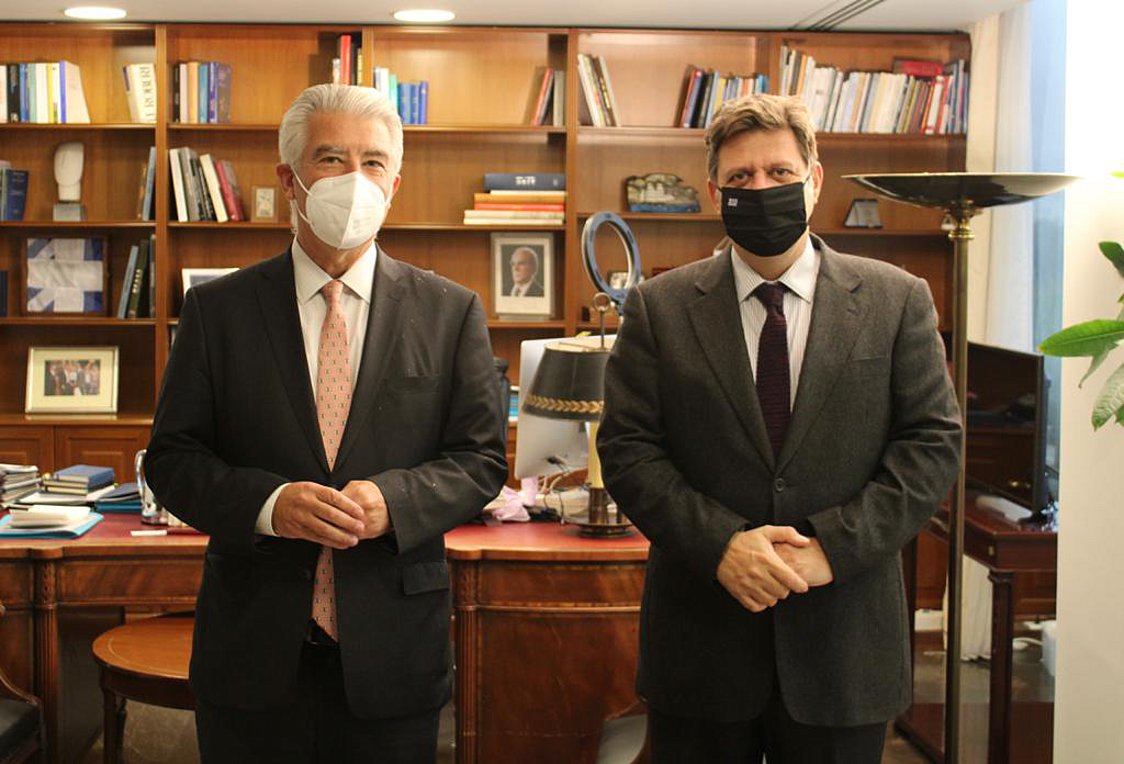 Συνάντηση Μ. Βαρβιτσιώτη με το Γερμανό πρέσβη