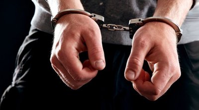 Ξάνθη: Δύο συλλήψεις για κατοχή και διακίνηση άνω των 900 γρ. κοκαΐνης - Βρήκαν το δέμα την ώρα που ο δράστης το παρέδιδε σε εταιρεία ταχυμεταφορών